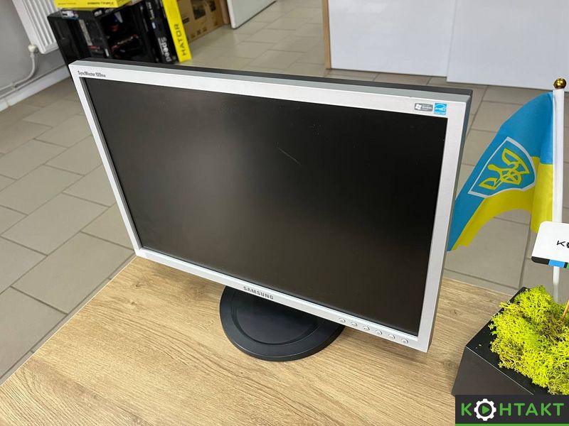 Купити Монітор 19" Samsung 920NW — 900 грн